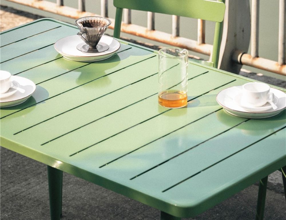 outdoor furniture for restaurant